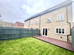 Rear- click for photo gallery